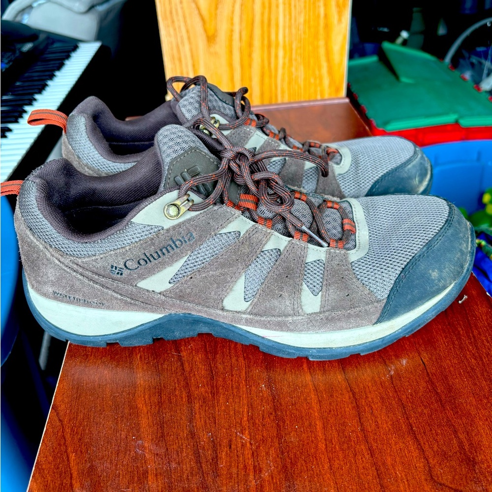 Columbia Hiking Sneakers, Mens 11